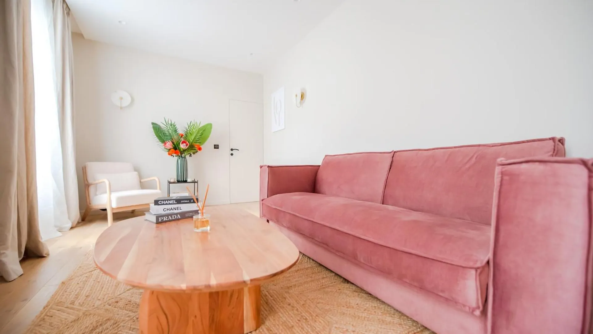 Luxury Flat - Opera & Upper Marais Apartment